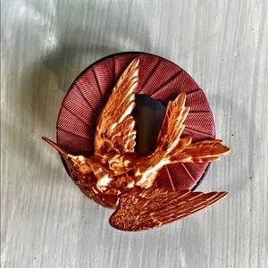 Vintage Sculpted fine metal brooch🍁